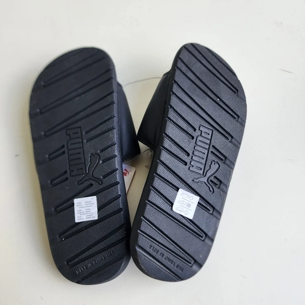 NWT Puma Cool Cat Leap JR Slide Youth Boys Black Casual Sandals 383619 Sz 6C